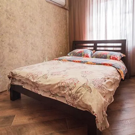 On Deribasovskoy