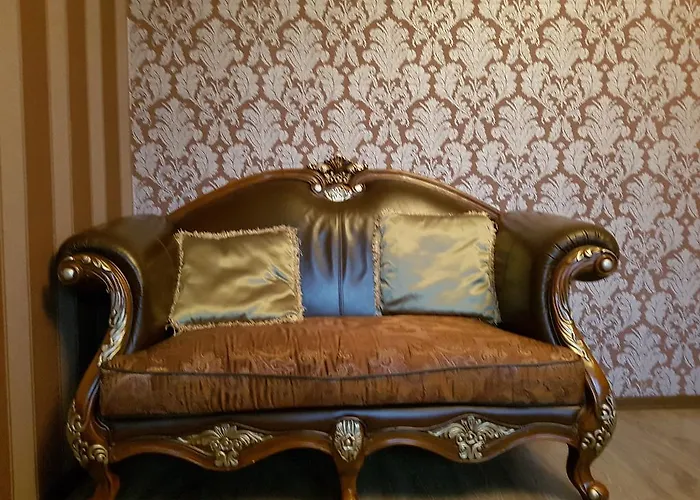 On Deribasovskoy Apartment