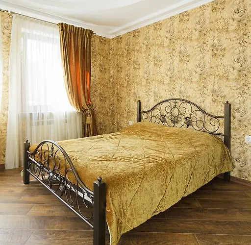 On Deribasovskoy Apartment *