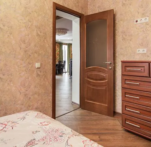 Apartment On Deribasovskoy Odesa