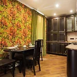 On Deribasovskoy Apartment *